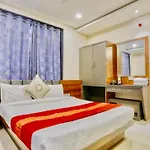 Hotel Great Divine - Central Location- In House Parking- Free 5G Wifi