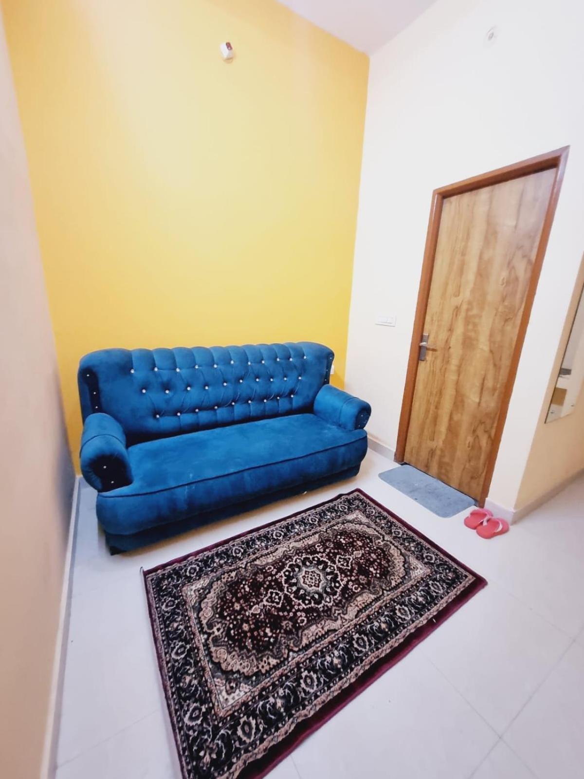Great Divine - Location- In House Parking- Free 5g Wifi Homestay